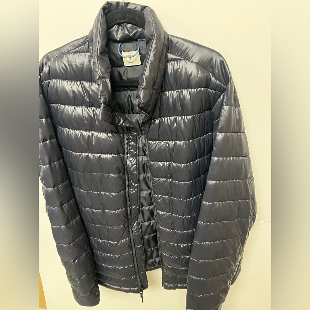 OLD NAVY MEN’S BLACK SIZE XL FRONT FULL ZIPPER PUFFER JACKET. LIGHT WEIGHT NWOT